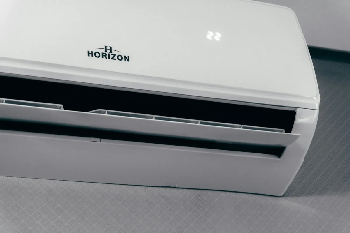 Gree 1 Ton Inverter Split AC